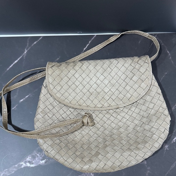 Vintage Bottega Veneta Intrecciato Woven Small Crossbody Bag in Taupe/Beige
